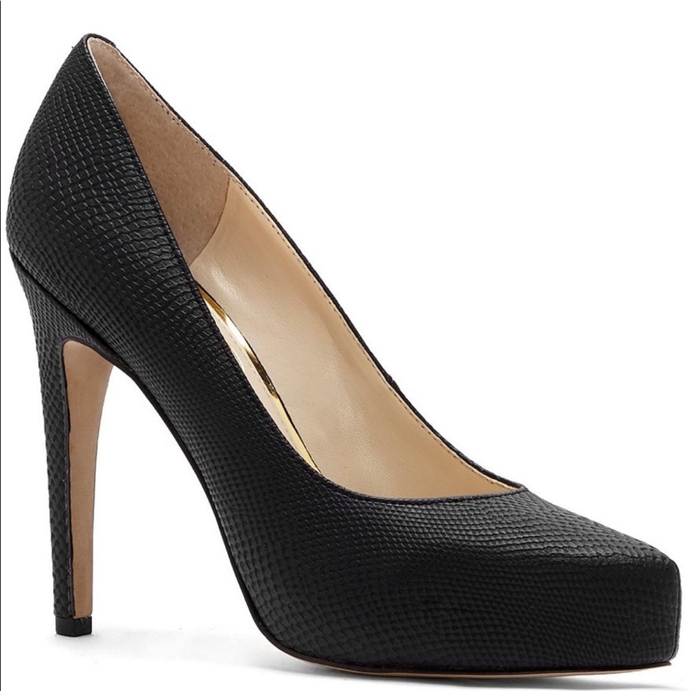 Jessica Simpson Simple Black Pumps. Size 7.5.